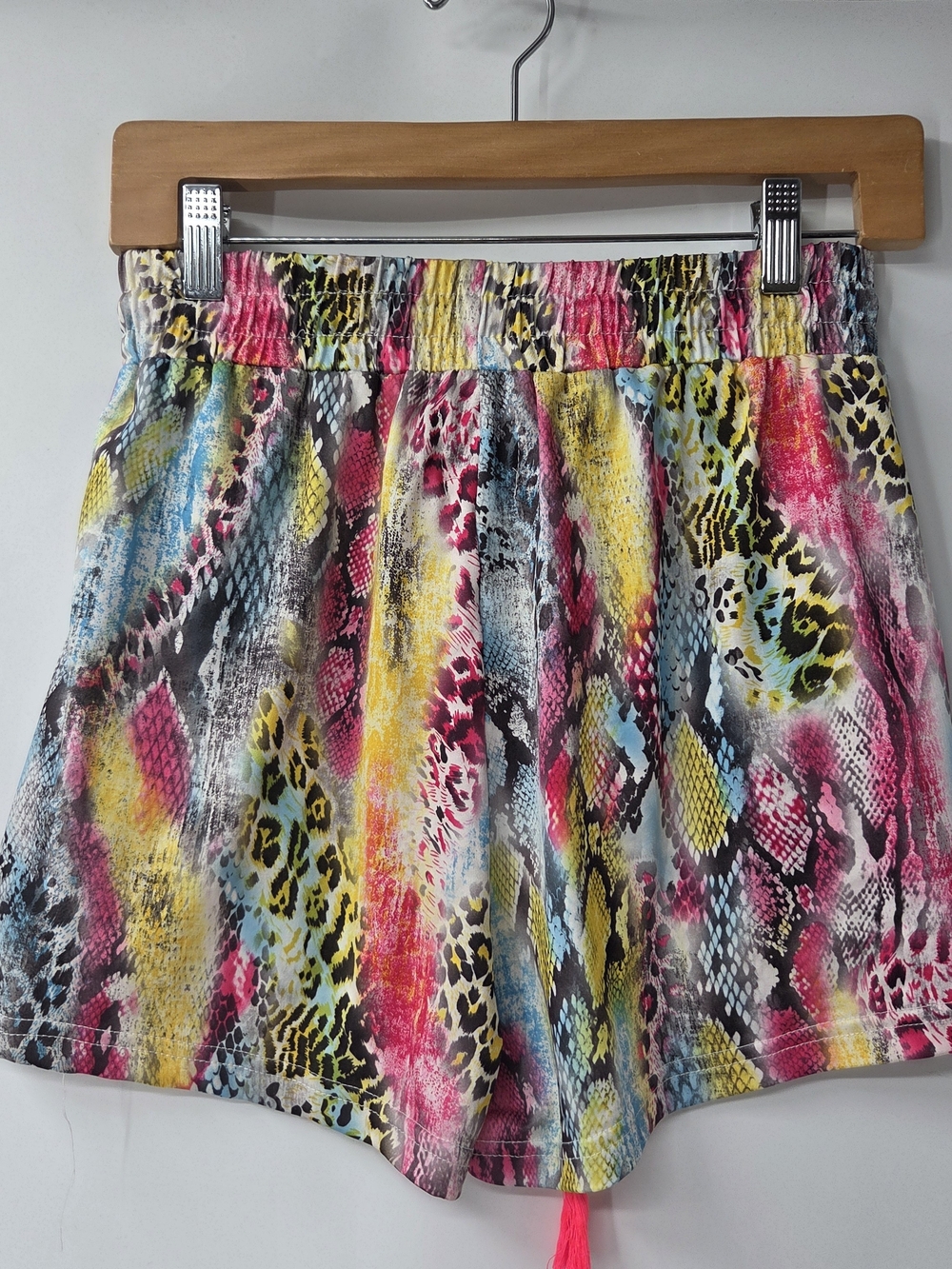 Source Unknown Pink Yellow Blue Black Printed Athletic Shorts